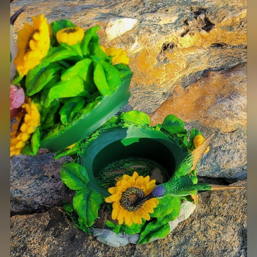 ‎Hummingbird Sunflower Trinket Box - Picture 9 of 15